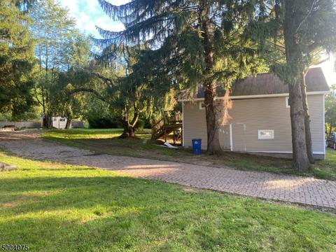 11 John St, Hampton, NJ 08827 photo 6