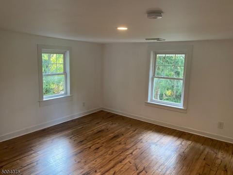 11 John St, Hampton, NJ 08827 photo 15