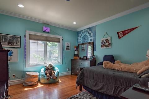 13 Clauss Ave, Paramus, NJ 07652 photo 16