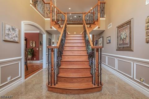 13 Clauss Ave, Paramus, NJ 07652 photo 3