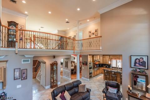 13 Clauss Ave, Paramus, NJ 07652 photo 10