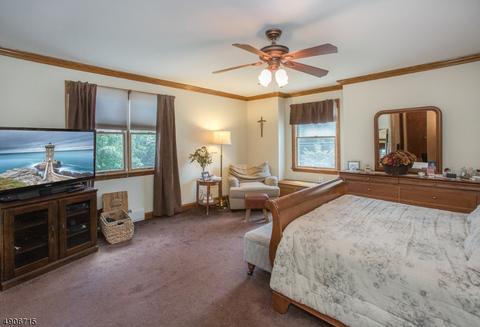 847 Ratzer Rd, Wayne, NJ 07470 photo 12