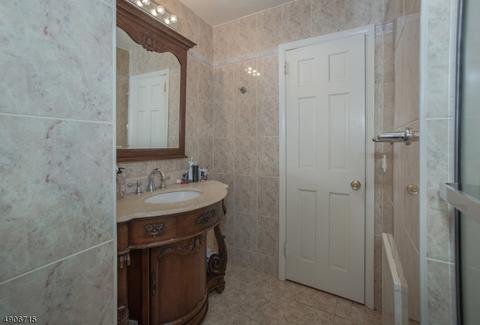 847 Ratzer Rd, Wayne, NJ 07470 photo 10