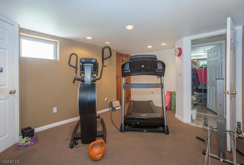 847 Ratzer Rd, Wayne, NJ 07470 photo 18