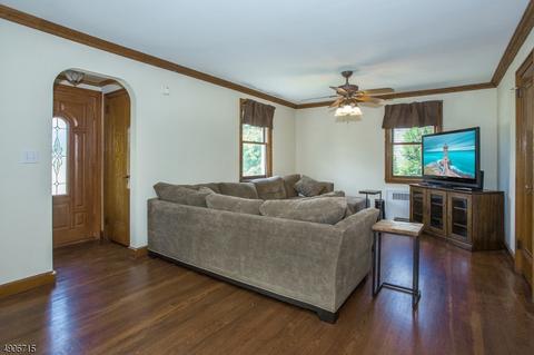 847 Ratzer Rd, Wayne, NJ 07470 photo 3