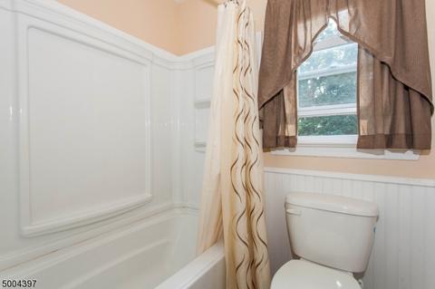 28 Hershey Rd, Wayne, NJ 07470 photo 16