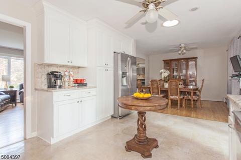 28 Hershey Rd, Wayne, NJ 07470 photo 4