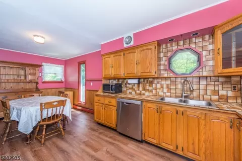32 Robert St, Flanders, NJ 07836 photo 6
