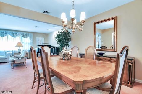 337 Mckinley Blvd, Paramus, NJ 07652 photo 6