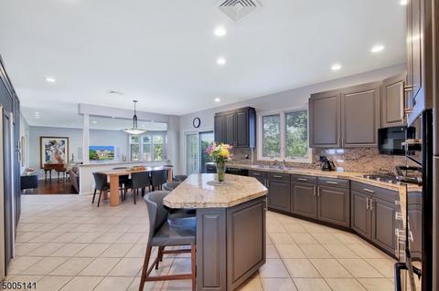 47 Wheeler Rd, Wayne, NJ 07470 photo 9