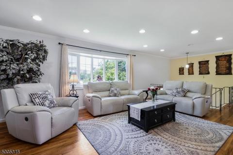 11 Nimitz Rd, Wayne, NJ 07470 photo 3