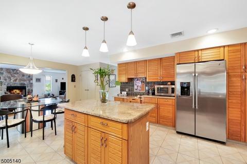 24 Kiwanis Dr, Wayne, NJ 07470 photo 14