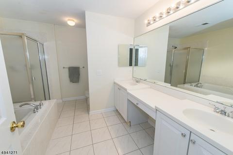 11 Spring Hill Cir, Wayne, NJ 07470 photo 17