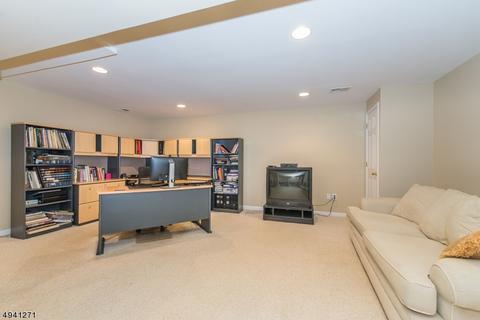 11 Spring Hill Cir, Wayne, NJ 07470 photo 22