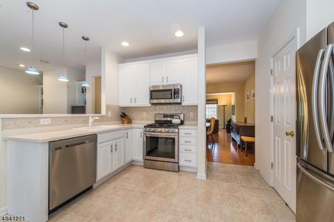 11 Spring Hill Cir, Wayne, NJ 07470 photo 7