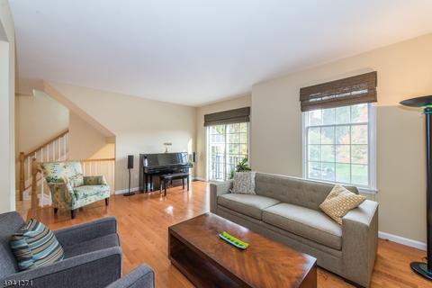 11 Spring Hill Cir, Wayne, NJ 07470 photo 4