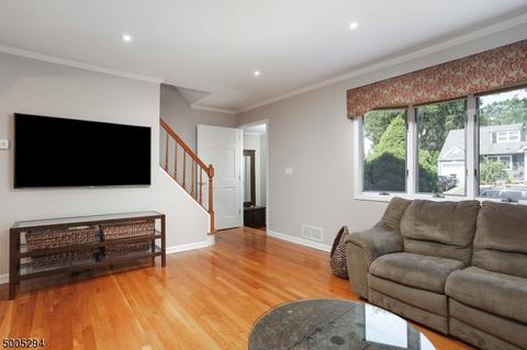 15 Post Rd, Clark, NJ 07066 photo 3