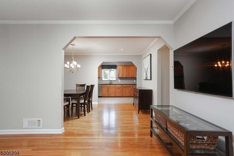 15 Post Rd, Clark, NJ 07066 photo 6