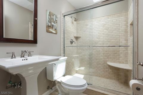 15 Post Rd, Clark, NJ 07066 photo 14
