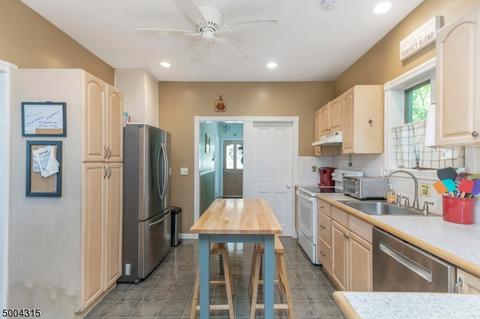 454 E Mcfarlan St, Dover, NJ 07801 photo 11