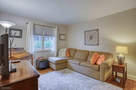18 Darlington Dr, Wayne, NJ 07470 photo 13