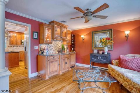 18 Darlington Dr, Wayne, NJ 07470 photo 5