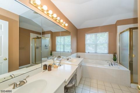 63 Atherton Ct, Wayne, NJ 07470 photo 18