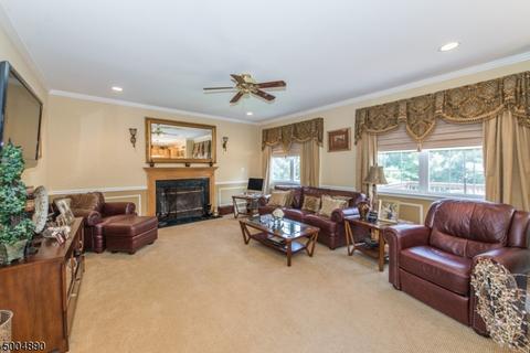 63 Atherton Ct, Wayne, NJ 07470 photo 9