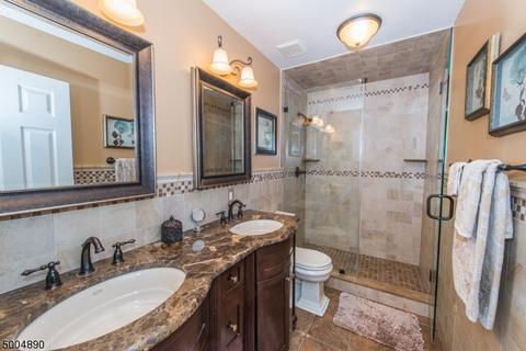 63 Atherton Ct, Wayne, NJ 07470 photo 22