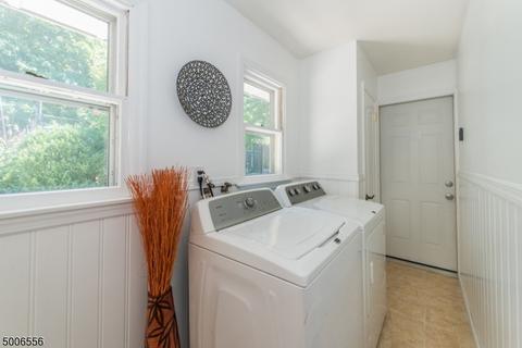 28 Surrey Dr, Wayne, NJ 07470 photo 17