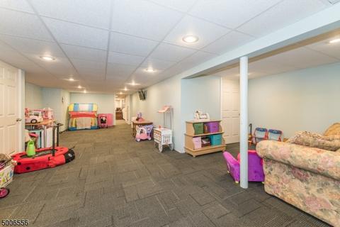 28 Surrey Dr, Wayne, NJ 07470 photo 20