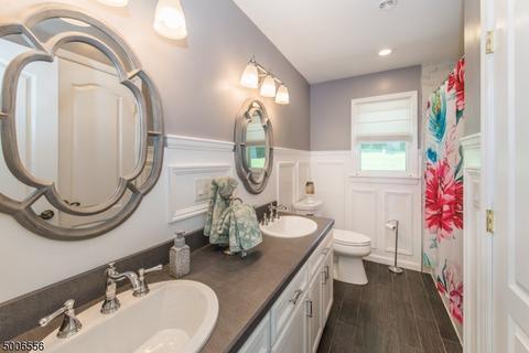 28 Surrey Dr, Wayne, NJ 07470 photo 14