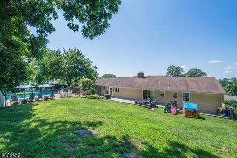 28 Surrey Dr, Wayne, NJ 07470 photo 23