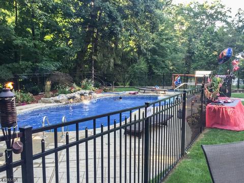 17 Mountain Rd, Wayne, NJ 07470 photo 3