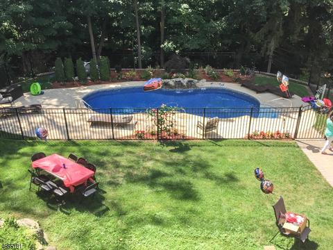 17 Mountain Rd, Wayne, NJ 07470 photo 2