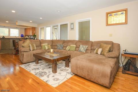17 Mountain Rd, Wayne, NJ 07470 photo 12