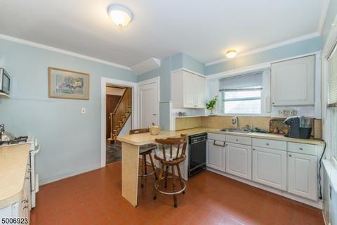 2 Clairidge Ct, Montclair, NJ 07042 photo 11