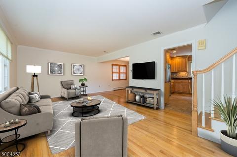 18 Whipple Rd, Wayne, NJ 07470 photo 3