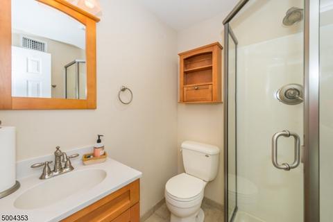 18 Whipple Rd, Wayne, NJ 07470 photo 18