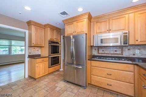18 Whipple Rd, Wayne, NJ 07470 photo 7