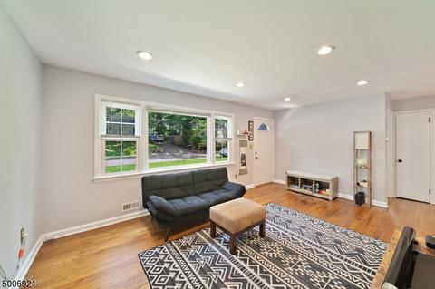 16 Eldridge Rd, Parsippany-troy Hills Twp., NJ 07878 photo 3