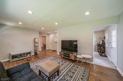 16 Eldridge Rd, Parsippany-troy Hills Twp., NJ 07878 photo 4