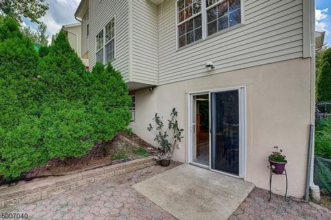 4 Summit Ct, Hackensack, NJ 07601 photo 22