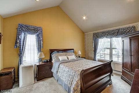 4 Summit Ct, Hackensack, NJ 07601 photo 14