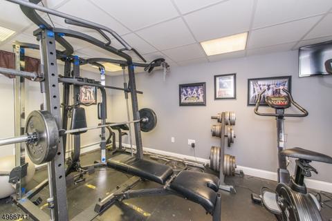 93 Surrey Dr, Wayne, NJ 07470 photo 15