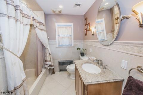 93 Surrey Dr, Wayne, NJ 07470 photo 8