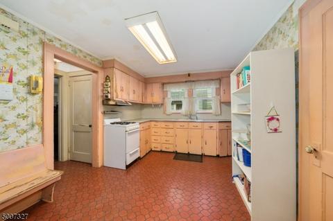 166 Westervelt Ave, North Plainfield, NJ 07060 photo 11