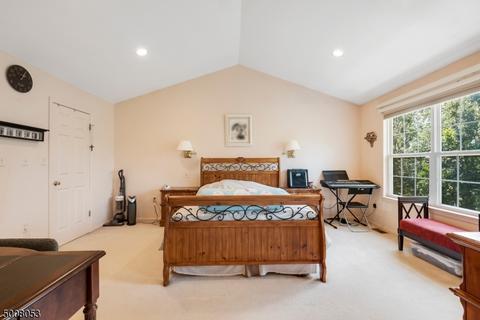 239 Warbler Dr, Wayne, NJ 07470 photo 11