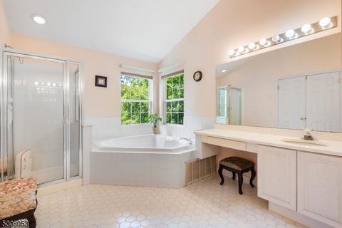 239 Warbler Dr, Wayne, NJ 07470 photo 13