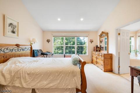 239 Warbler Dr, Wayne, NJ 07470 photo 10